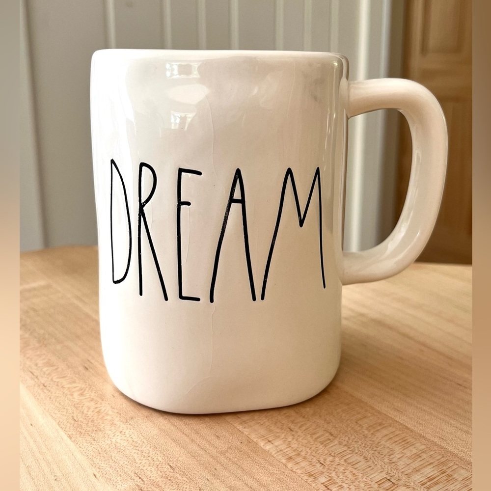Magenta White Mug with Black 'DREAM' Design